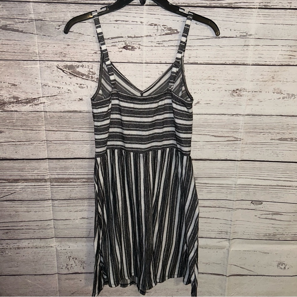 💙Universal Thread Striped Dress - Picture 3 of 3